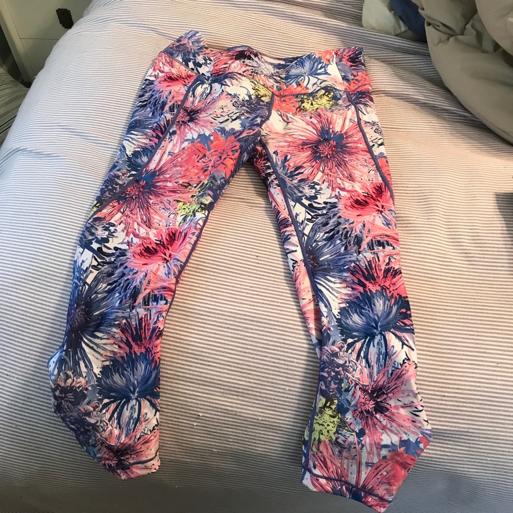 Calia by Carrie underwood workout crops